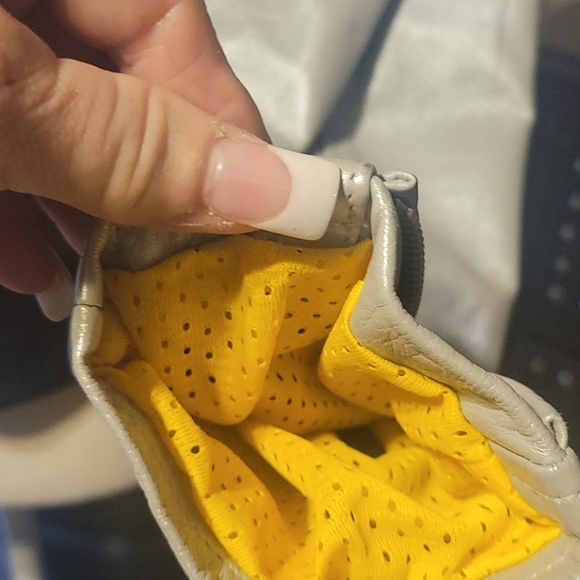 Harley davidson leather coat and leather hat. - Picture 4 of 5